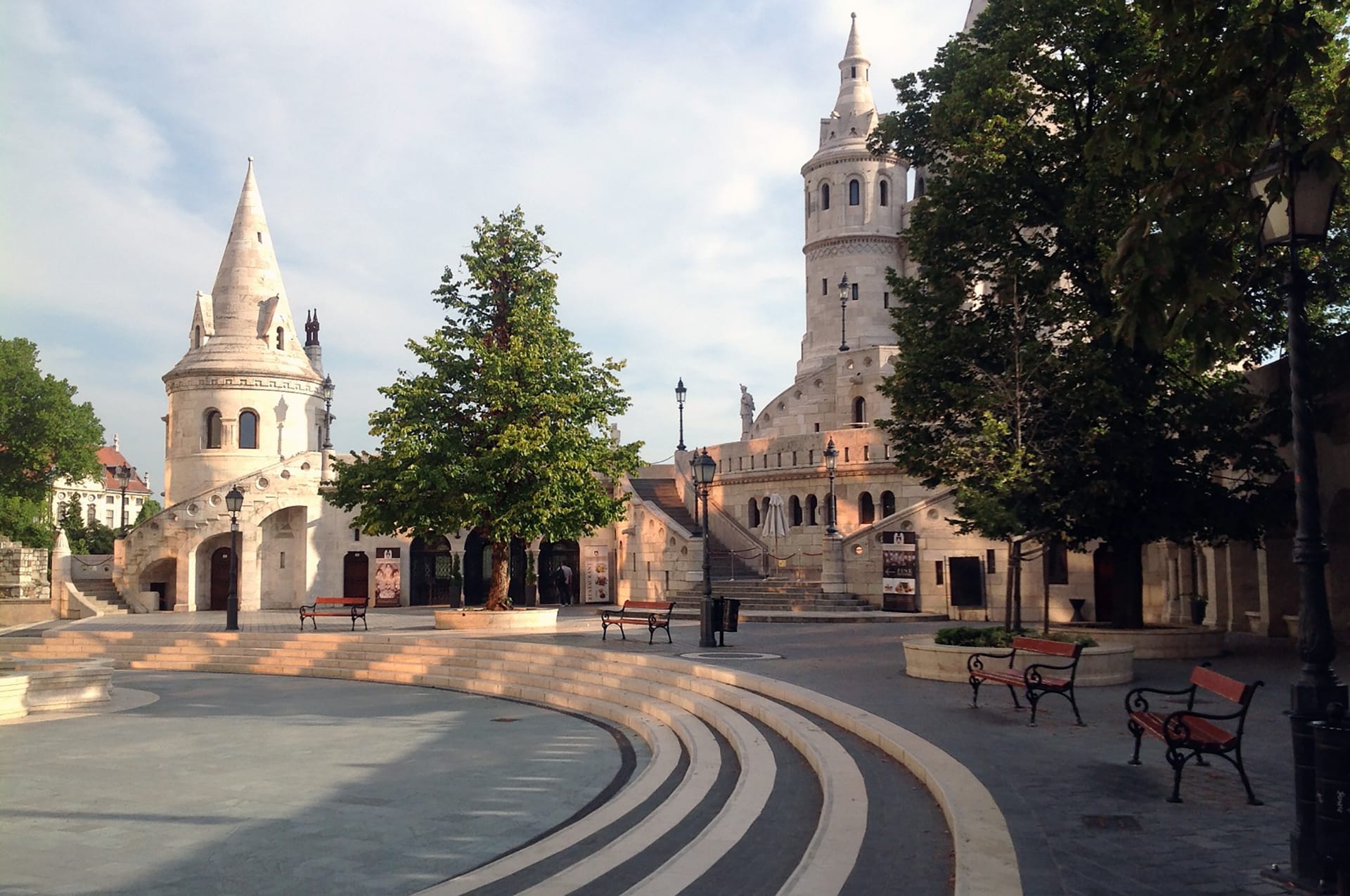 Fisherman's Bastion- Budapestrolling